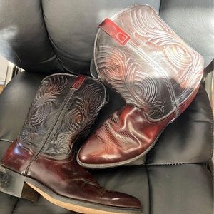 Men’s cowboy boots